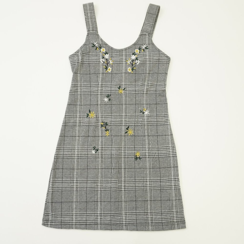 Project 28 Embroidered Black White Plaid Dress